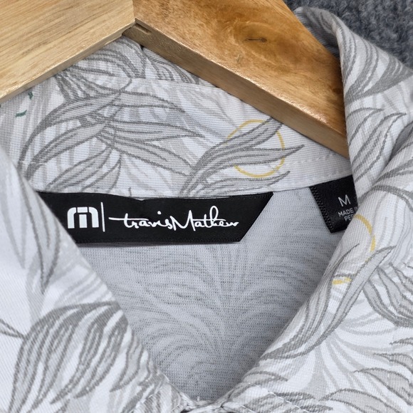 TravisMathew Mens Palm Leaf Print Performance Polo Shirt White Grey Size M - Picture 2 of 6